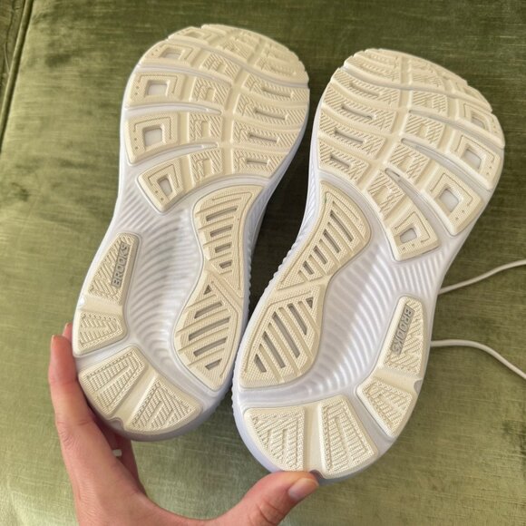 Brooks Ghost 17 Womens White Mesh Running Shoes Size 9 Wide New Without Box - Picture 7 of 9